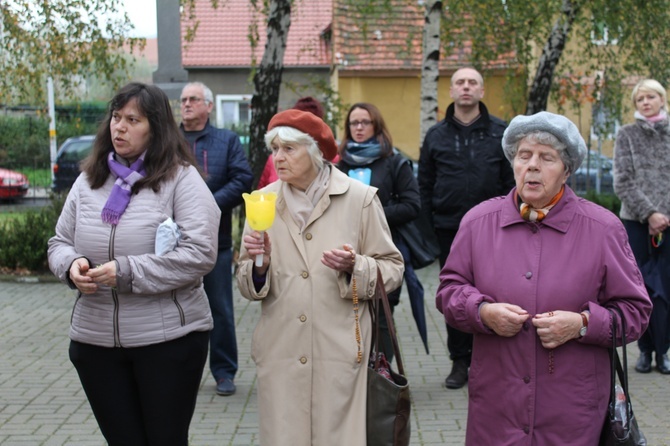 Relikwie św. Hiacynty i Franciszka w Pieszycach 