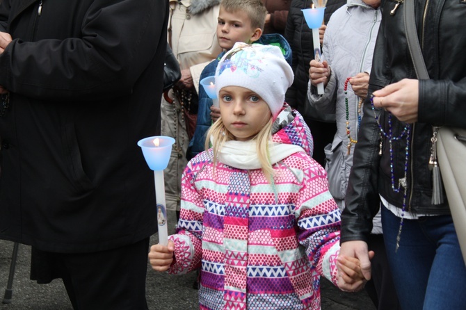 Relikwie św. Hiacynty i Franciszka w Pieszycach 