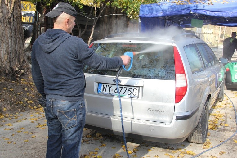 Zatrudnieni w firmie pracownicy są wdzięczni za daną im szansę