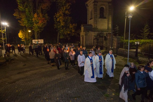 Nabożeństwo fatimskie w Suchedniowie