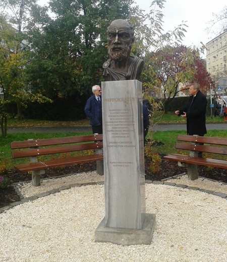 Pomnik Hipokratesa w Katowicach