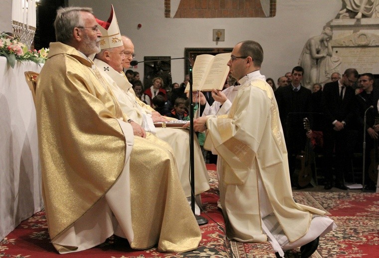 Święcenia diakonatu