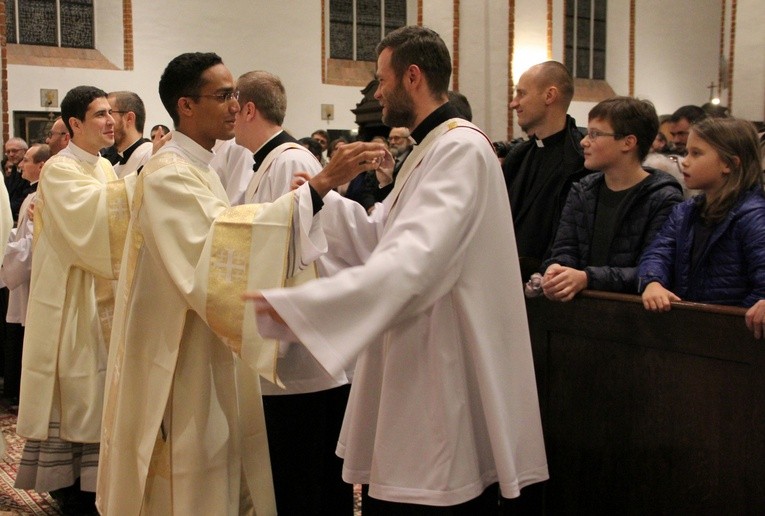 Święcenia diakonatu