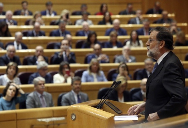 Hiszpański Senat zaaprobował przejęcie przez rząd centralny władzy w Katalonii