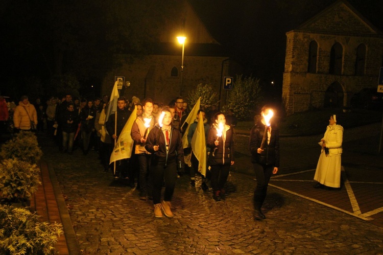 Orszak ze świętymi w Bobowej