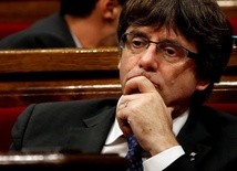 Puigdemont apeluje o pokojowy opór przeciw kontroli Hiszpanii nad Katalonią
