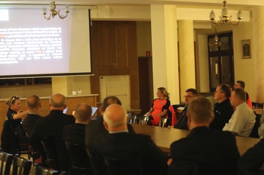 Księża w projekcie ochrony życia