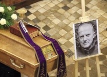 Po Mszy św. w kolegiacie św. Anny ks. Turek został pochowany na cmentarzu Rakowickim.