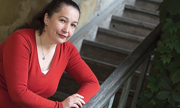▲	Elżbieta Wiater, historyk, teolog, publicystka w portalu Aleteia PL, redaktor w Wydawnictwie Tyniec oraz autorka książek, m.in. o św. Jacku („Wierny pies Pański: biografia św. Jacka Odrowąża”). W środę 25 października była gościem w Księgarni św. Jacek w Tychach.