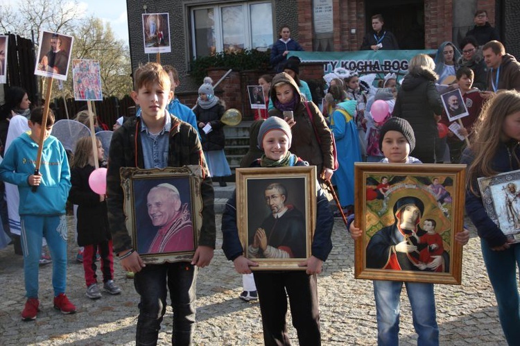 Święci na ulicach Drezdenka