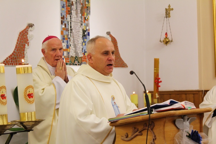 Zakończenie peregrynacj figurki Matki Bożej Fatimskiej w deicezji świdnickiej 