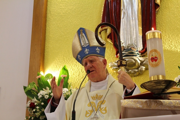 Zakończenie peregrynacj figurki Matki Bożej Fatimskiej w deicezji świdnickiej 