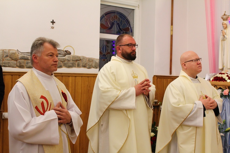 Zakończenie peregrynacj figurki Matki Bożej Fatimskiej w deicezji świdnickiej 