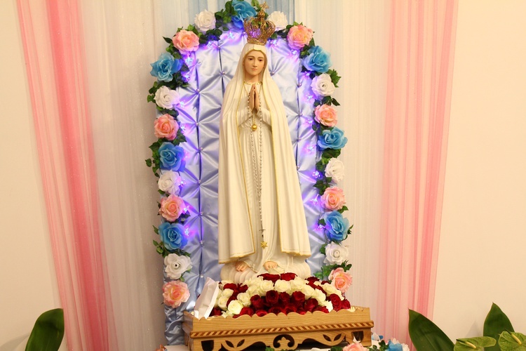 Zakończenie peregrynacj figurki Matki Bożej Fatimskiej w deicezji świdnickiej 