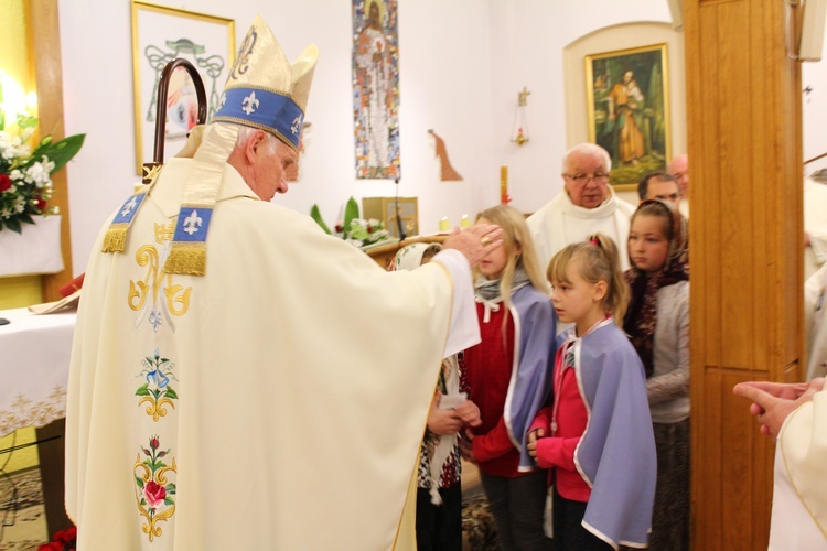 Zakończenie peregrynacj figurki Matki Bożej Fatimskiej w deicezji świdnickiej 