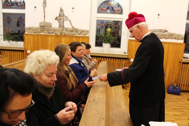 Zakończenie peregrynacj figurki Matki Bożej Fatimskiej w deicezji świdnickiej 