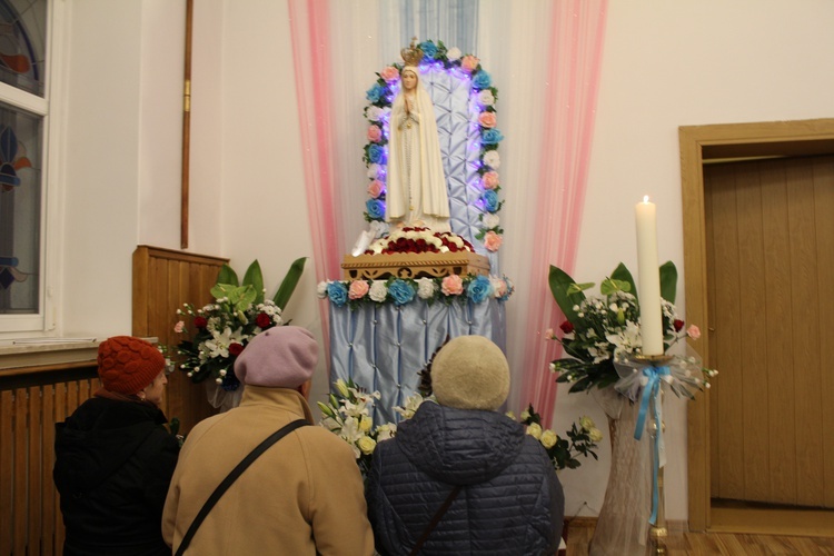 Zakończenie peregrynacj figurki Matki Bożej Fatimskiej w deicezji świdnickiej 