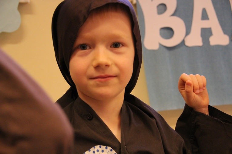 Święci i anioły w "Lupikowie"