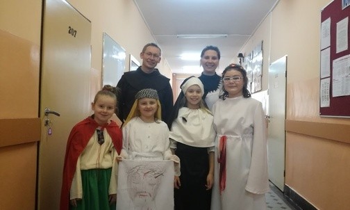 SP nr 35 będzie świętować "Holy Wins" 
