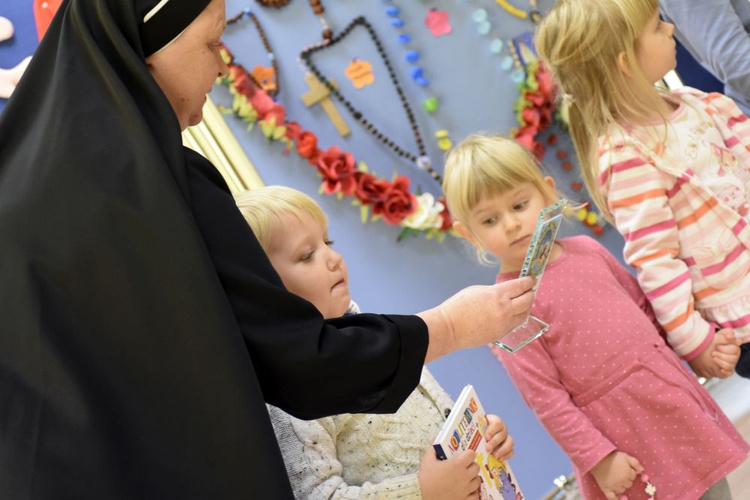 Konkurs na najładniejszy różaniec