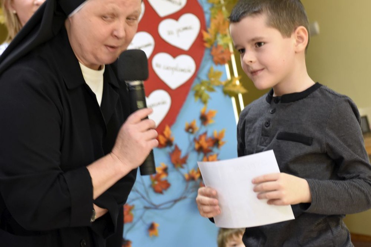 Konkurs na najładniejszy różaniec