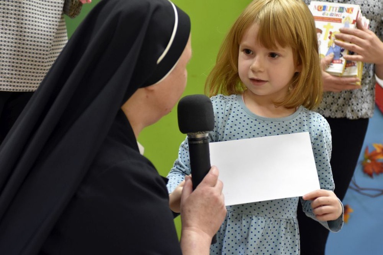 Konkurs na najładniejszy różaniec