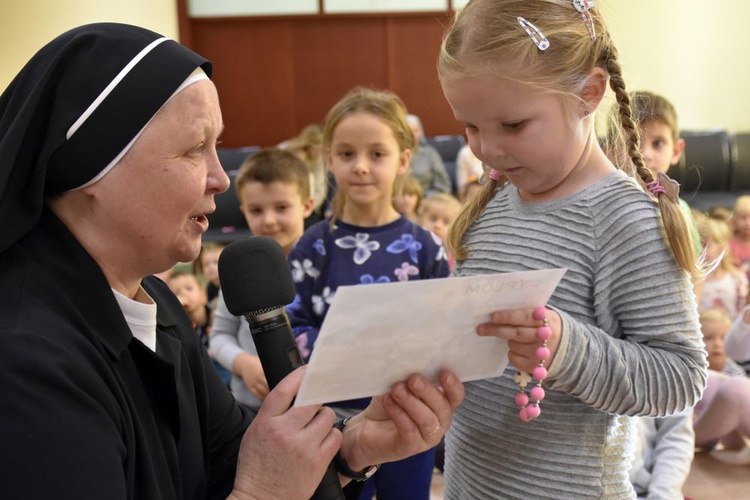 Konkurs na najładniejszy różaniec