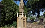 Kwesta na cmentarzu w Goźlicach