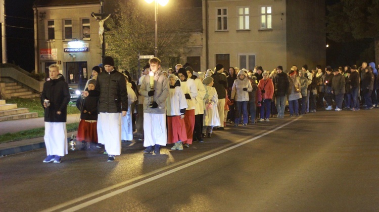 Procesja różańcowa w Żabnie