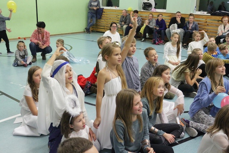 Bal Wszystkich Świętych na wrocławskiej Klecinie