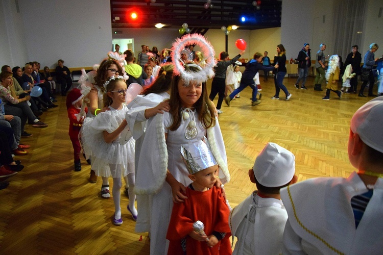 Bal Wszystkich Świętych w Lubawce