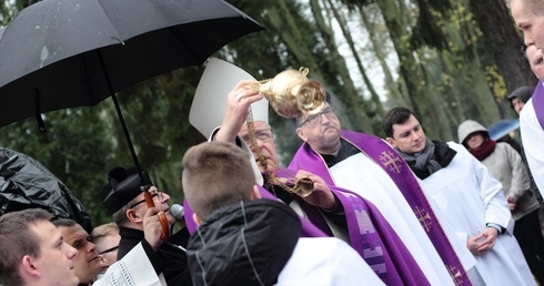 Nie godzą się na grobowy finał