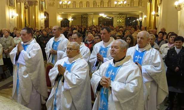 Październikowe czuwanie w Hałcnowie