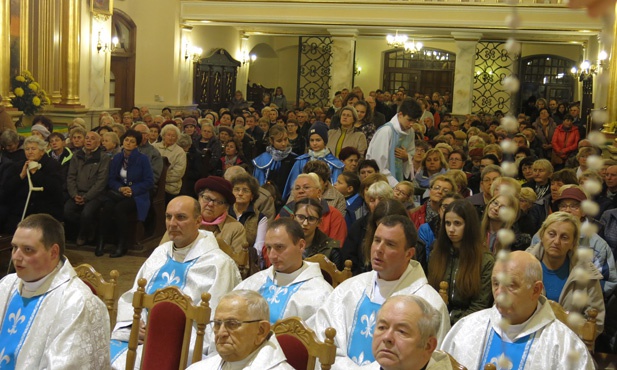 Październikowe czuwanie w Hałcnowie