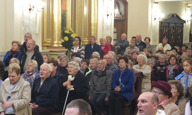 Październikowe czuwanie w Hałcnowie