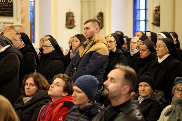 Uroczystość Wszystkich Świętych na cmentarzu Rakowickim