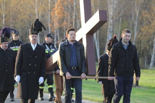 32. Droga Krzyżowa za zmarłych - w byłym KL Auschwitz-Birkenau - 2017