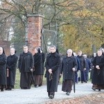 32. Droga Krzyżowa za zmarłych - w byłym KL Auschwitz-Birkenau - 2017