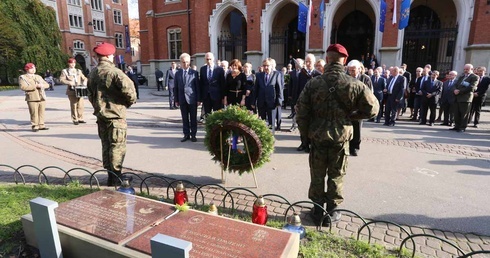 Pamięć o profesorach