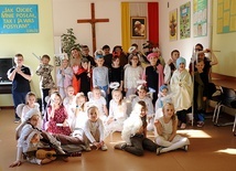 „Święci uczniowie” malborskiej szkoły.