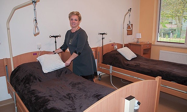 – To ma być miejsce, w którym chory znajdzie nie tylko pomoc, ale dom  – mówi Anna Nahajowska na chwilę przed pojawieniem się pierwszych pacjentów.