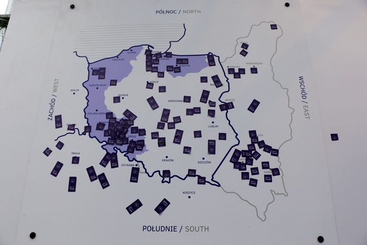 Wystawa "Wrastanie. Ziemie Zachodnie i Północne. Początek"