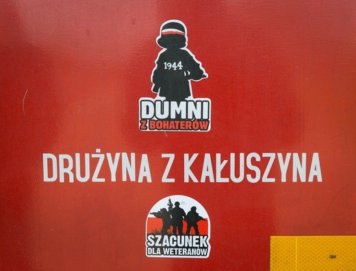 Młodzi strażacy