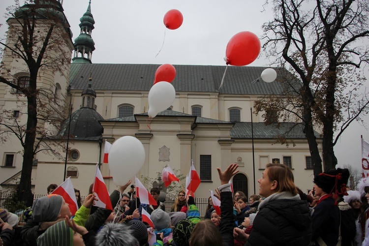 Marsz patriotyczny w Łowiczu