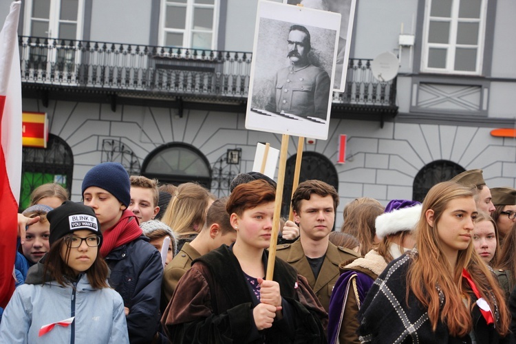 Marsz patriotyczny w Łowiczu