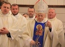 Abp Hoser: Módlmy się o zgodne społeczeństwo