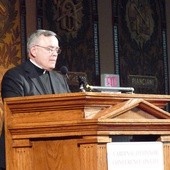 Abp Chaput wyjaśnia, jak interpretować Amoris laetitia