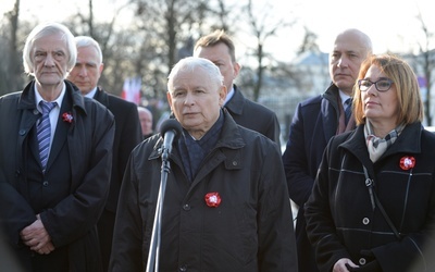 Kaczyński: mamy czas dobrej zmiany, wielkiej szansy, odbudowy wartości (opis)
