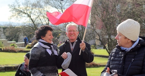 Głos narodu najwyższym suwerenem tej ziemi