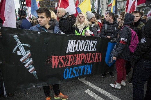 Tysiące flag pod hasłem "My chcemy Boga" 